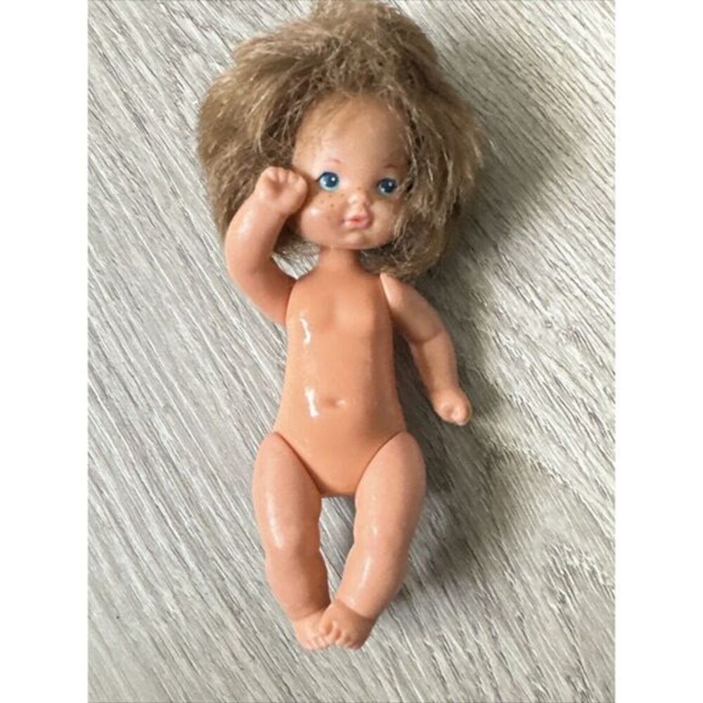 Vintage‎ 1976 Mattel Heart Family Baby Doll Blue Eyes Brown Hair Vintage 4"